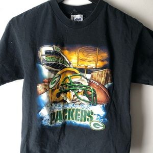 ‘00 packers graphic tee